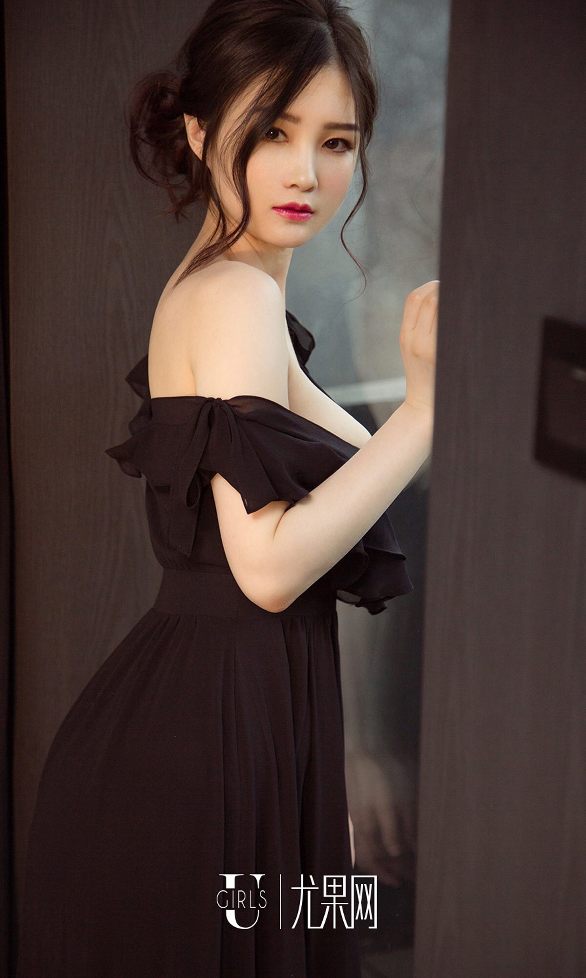 [爱尤物]2018APP NO.1082 楚楚一楚楚之恋